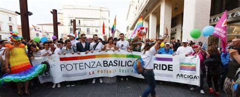 Gay a Potenza